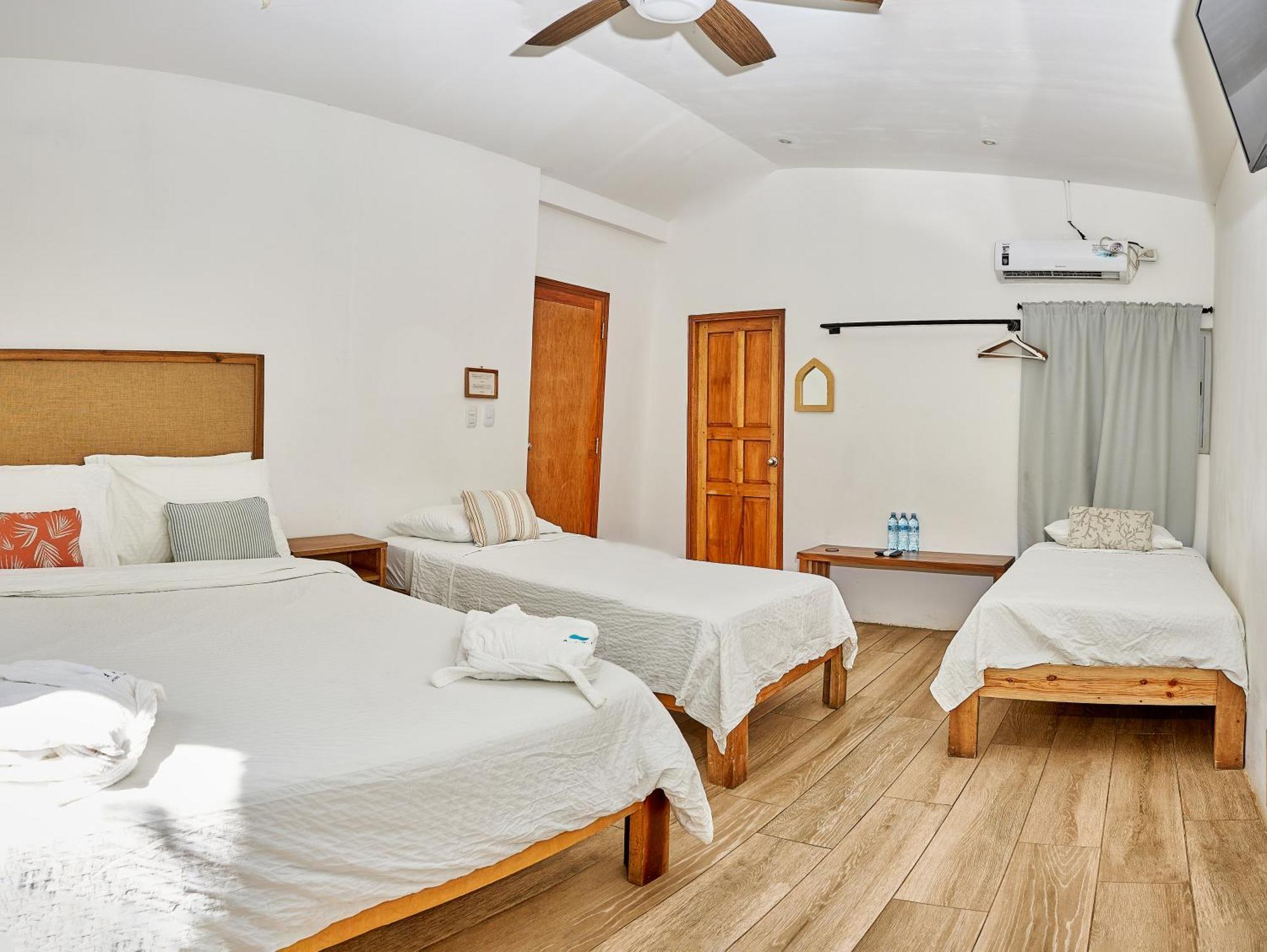 Aaki Hotel Las Peñitas エクステリア 写真